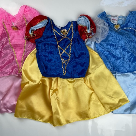 New Disney Princess Dresses, Sleeping Beauty, Snow White & Cinderella Octagon Bx - Picture 1 of 16
